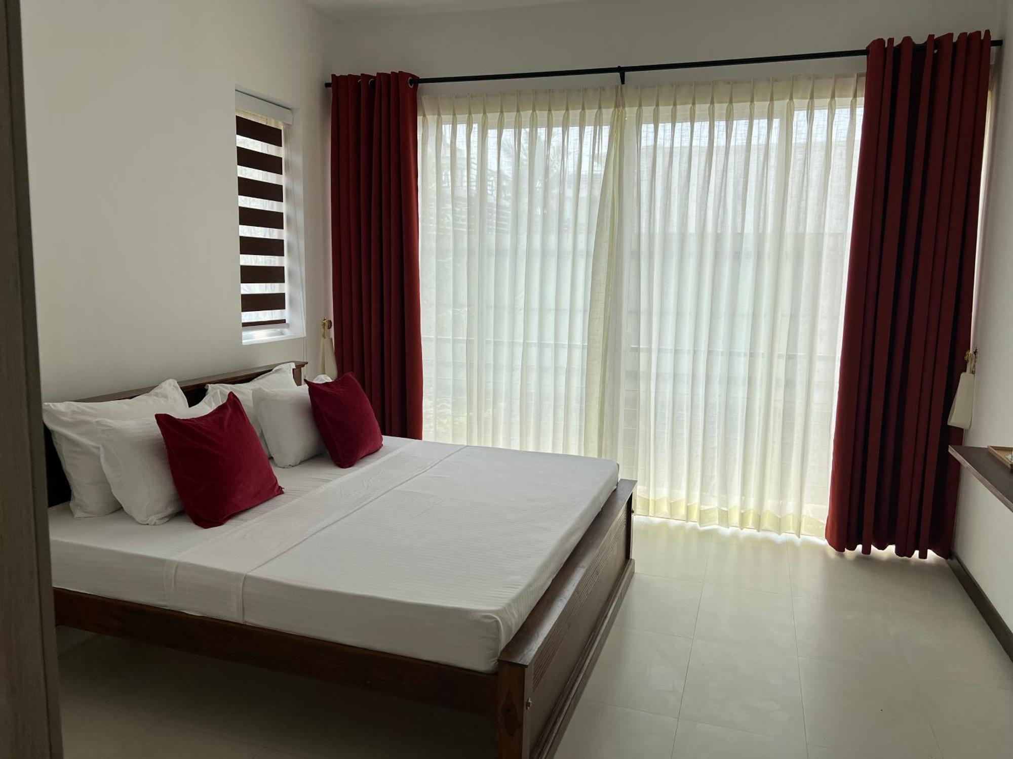 Silina Airport Transit Hotel & Residence Катунаяка Экстерьер фото